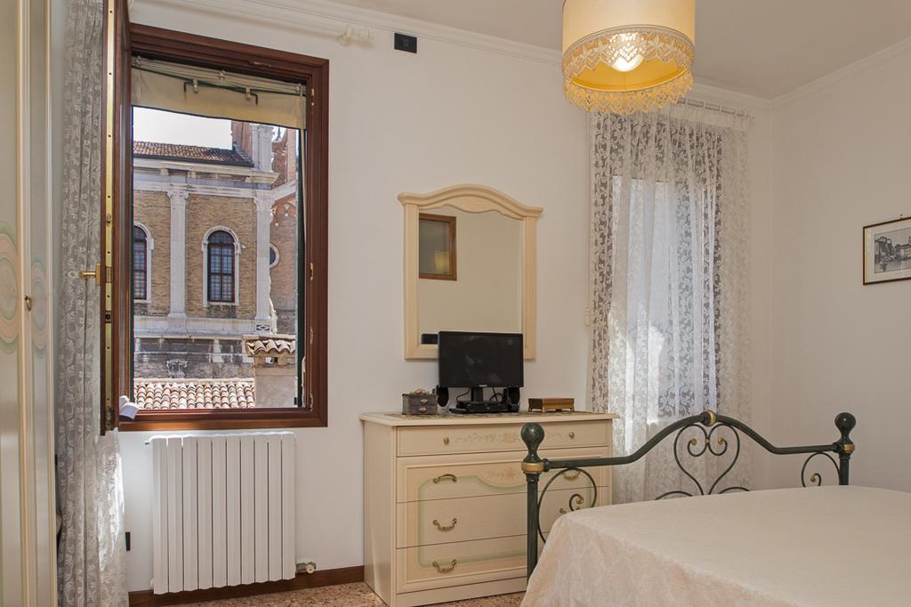 Casa San Giovanni E Paolo Venecia Exterior foto